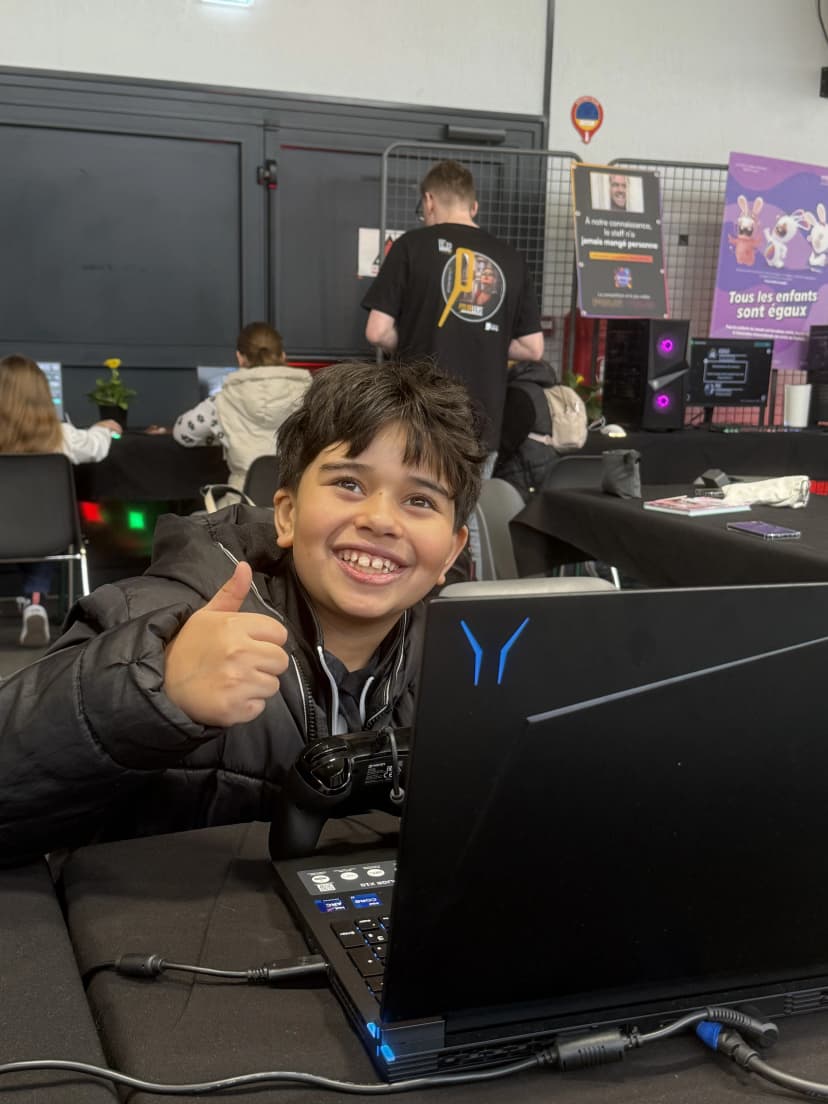 Visiteurs lors du Polar Lens 2025